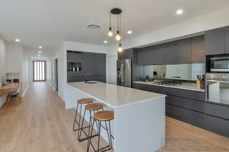 16 KINGFISHER DRIVE, Bli Bli QLD 4560