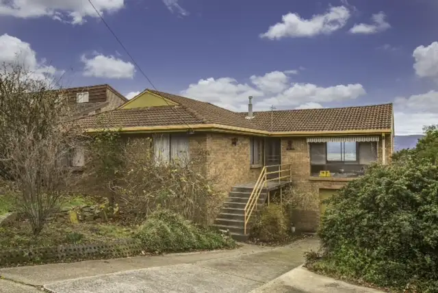 8 Whitford Grove, Trevallyn TAS 7250