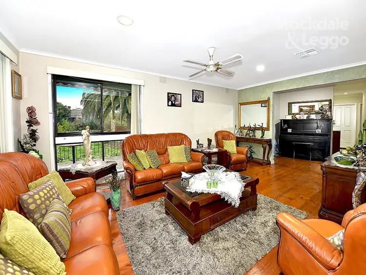 Fifth view of Homely house listing, 9 Windermere Crescent, Gladstone Park VIC 3043