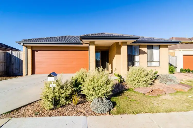8 Amaryllis Parade, Tarneit VIC 3029
