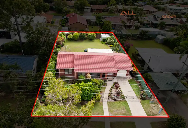 4 VANSITTART ROAD, Regents Park QLD 4118