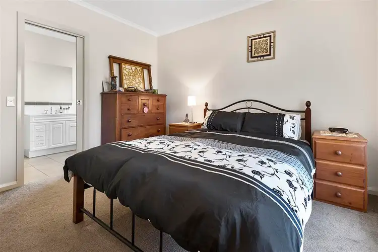 Fourth view of Homely unit listing, 2/95 Beauchamp Street, Kyneton VIC 3444