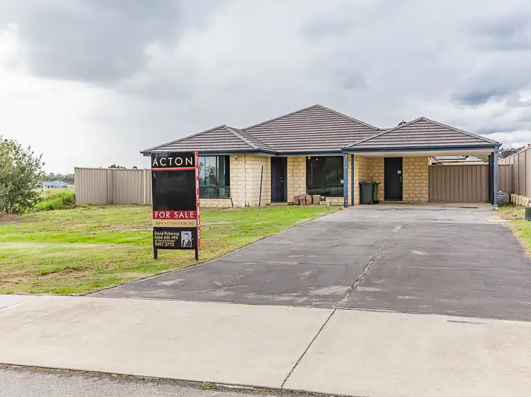 33 Ninth Road, Brookdale WA 6112