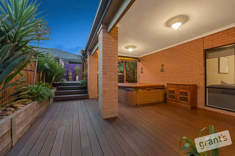 38 St Leonard Way, Pakenham VIC 3810
