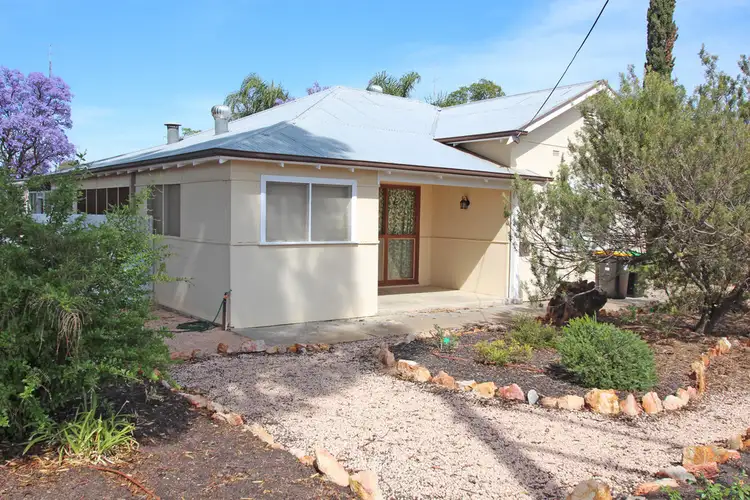 1 Sixteenth Street, Renmark SA 5341