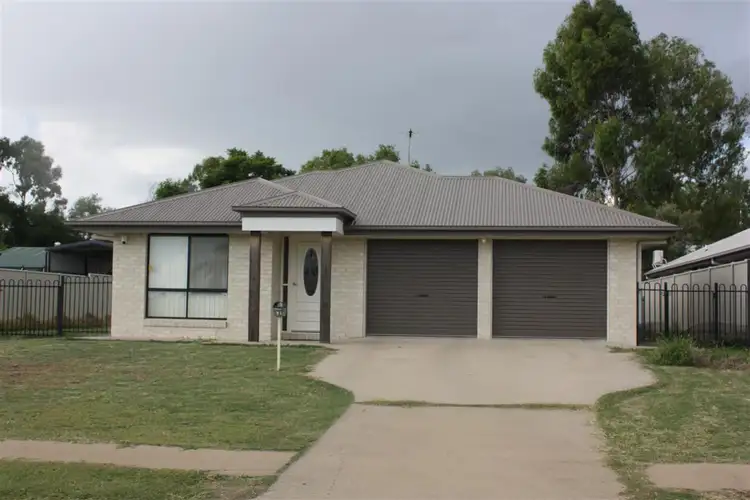 11 Charlton Street, Emerald QLD 4720