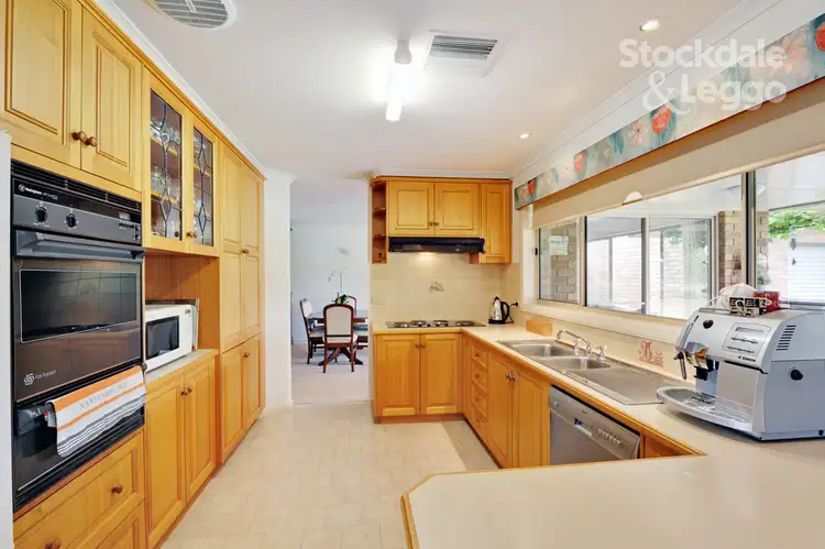 Fifth view of Homely house listing, 1 Eildon Court, Kialla VIC 3631