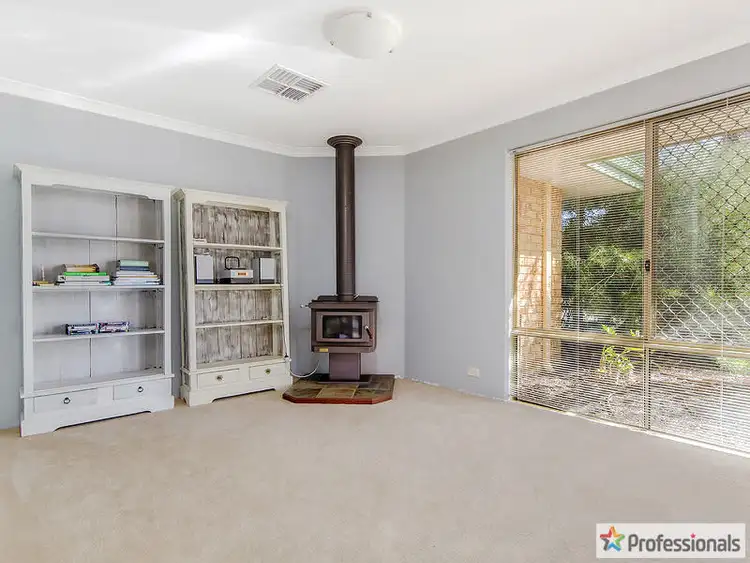 Sixth view of Homely house listing, 7 Glamis Court, Orelia WA 6167