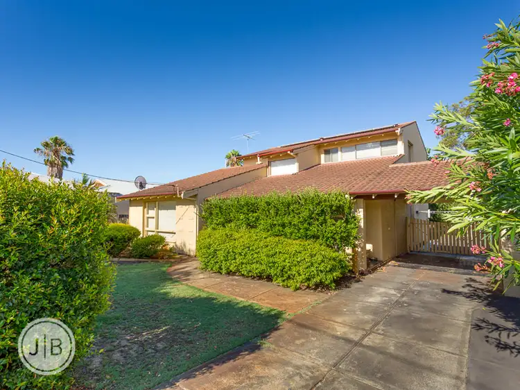 20 Beatrice Avenue, Shelley WA 6148