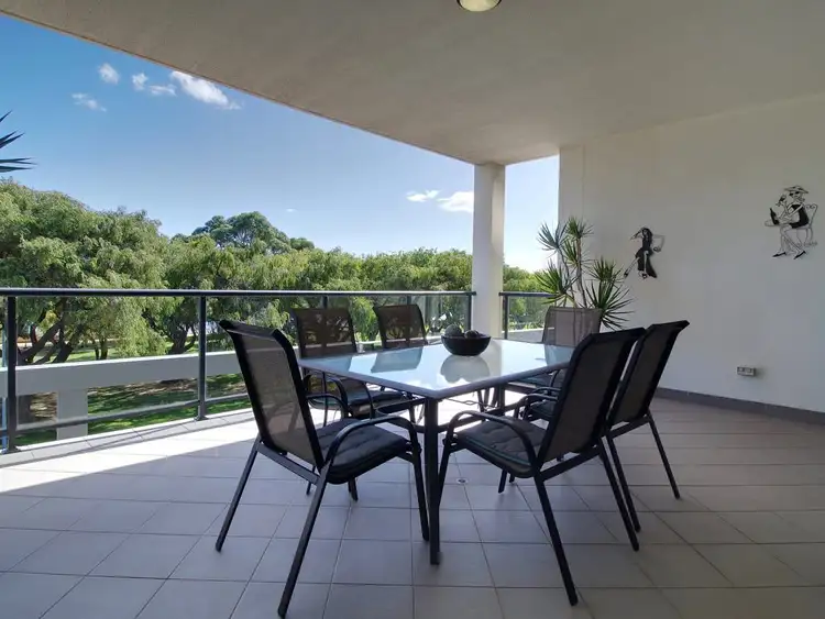 6/43 Rockingham Beach Road, Rockingham WA 6168