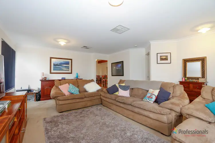 Sixth view of Homely house listing, 4 Ison Court, Caversham WA 6055