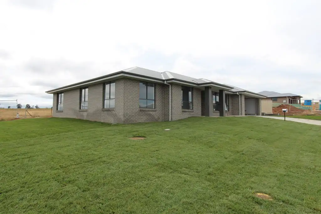 Main view of Homely house listing, 87 Basalt Way, Kelso NSW 2795