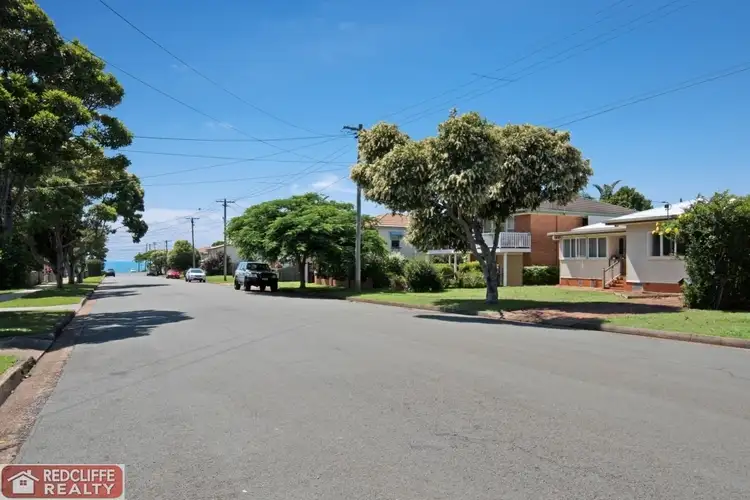 25 Queen Street, Scarborough QLD 4020