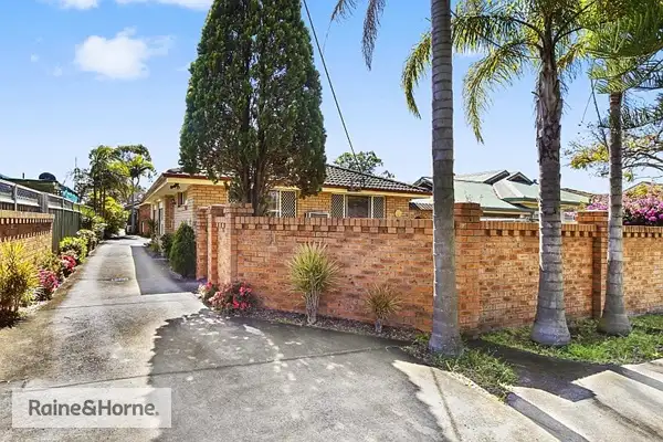 Second view of Homely villa listing, 3/31 King Street, Umina Beach NSW 2257