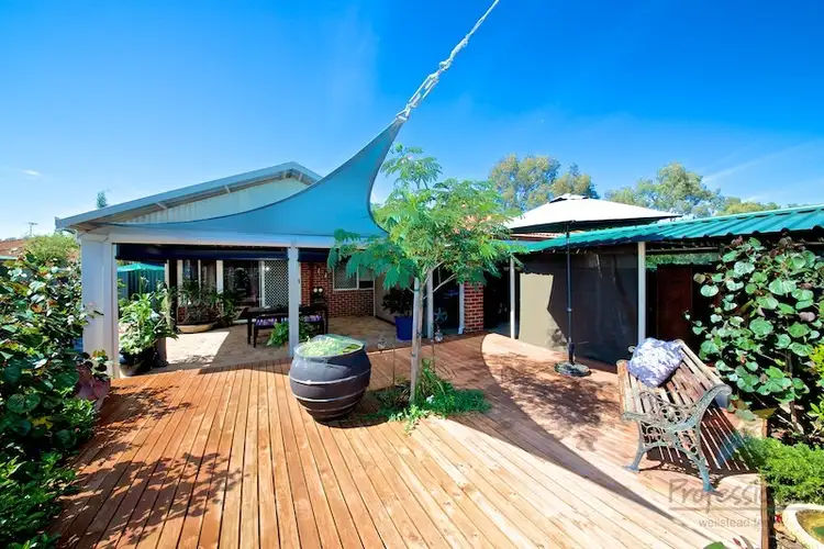 7 Armitage Close, South Guildford WA 6055
