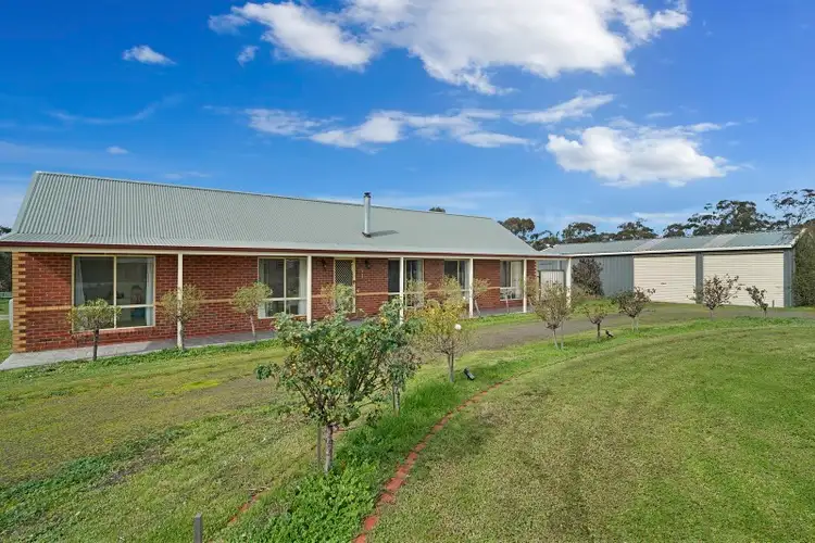 4 Holmes Road, Huntly VIC 3551