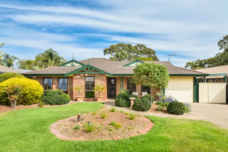 5 Walford Drive, Onkaparinga Hills SA 5163