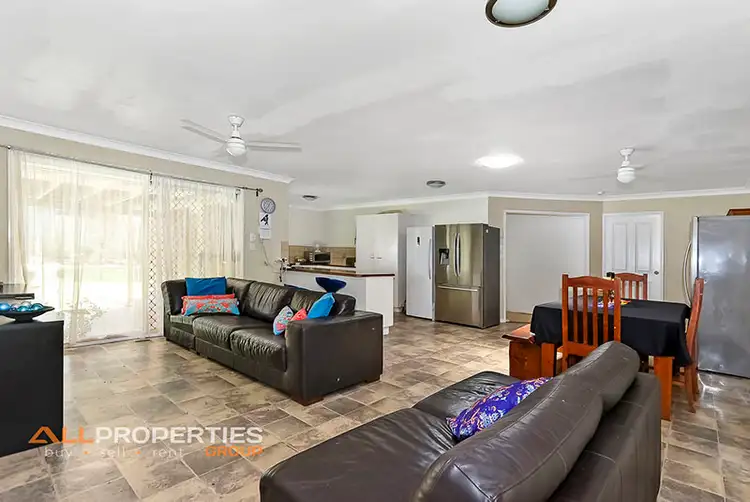 Second view of Homely house listing, 20 GREYGUM CT, Regents Park QLD 4118