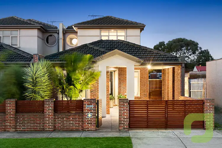 4 Severn Street, Newport VIC 3015