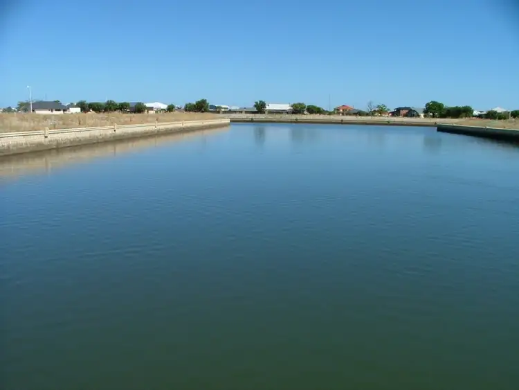 8 (Lot 120) Gunwale Elbow, Geographe WA 6280