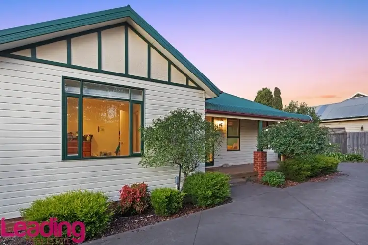 Unit 2/78 Barkly Street, Sunbury VIC 3429