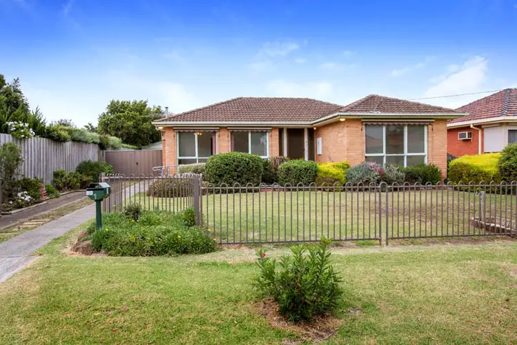 1 Fairway Avenue, Hoppers Crossing VIC 3029
