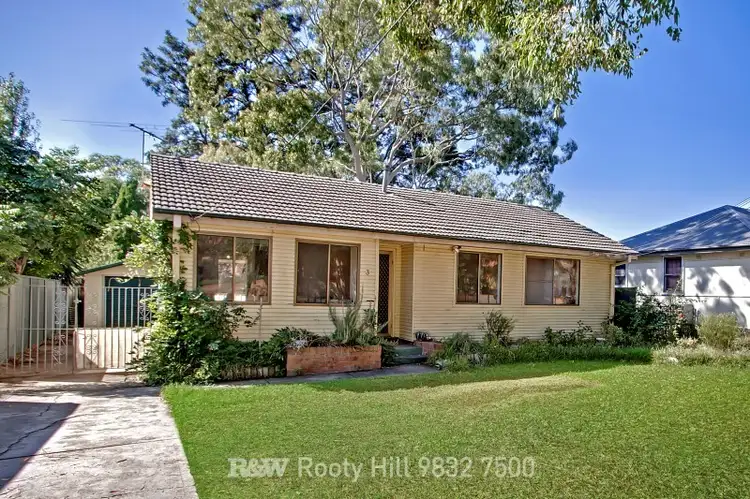 3 Robyn Street, Blacktown NSW 2148