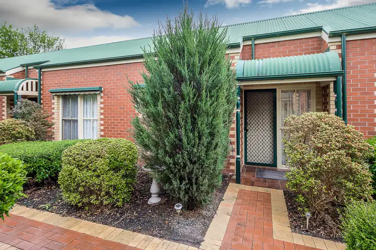 10, 3 Hamilton Street, Gisborne VIC 3437