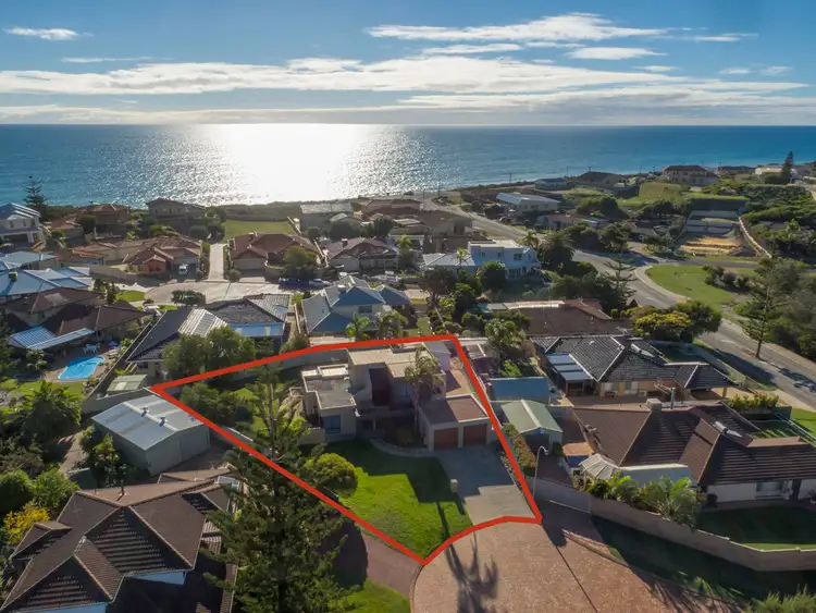 2 Ozone Court, Halls Head WA 6210