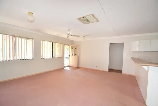 Fifth view of Homely unit listing, 4/44 MERCORELLA CIRCUIT, Sadadeen NT 870