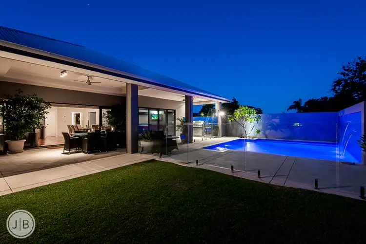 5 Hope Avenue, Salter Point WA 6152