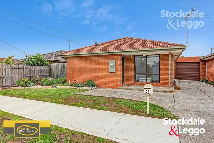 25 Oakdene Grove, Altona Meadows VIC 3028