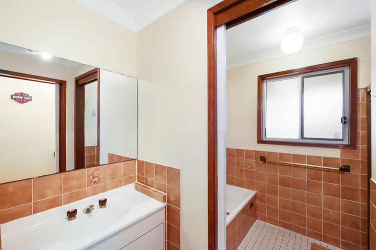 Fifth view of Homely house listing, 35 Laguna Parade, Berkeley Vale NSW 2261