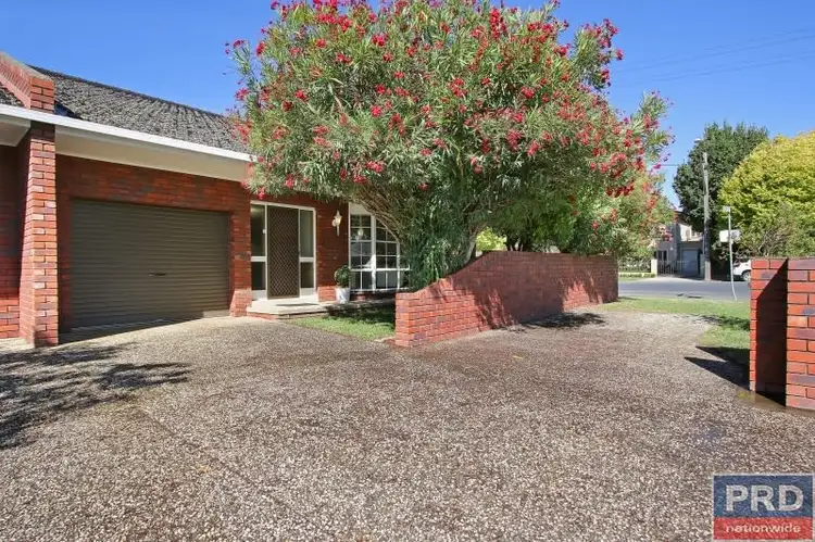 Second view of Homely house listing, 2/537 Kiewa Place, Albury NSW 2640