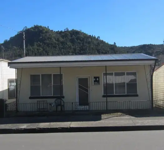 22 McNamara Street, Queenstown TAS 7467