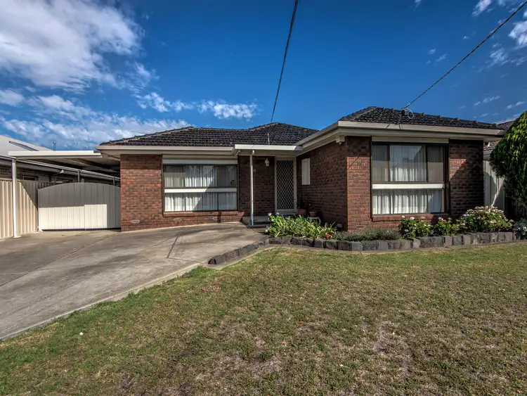 13 Marshall Avenue, St Albans VIC 3021