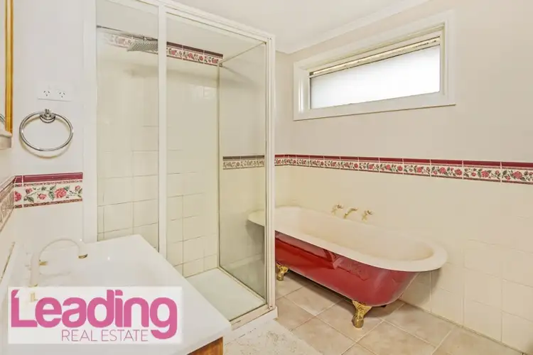 Sixth view of Homely house listing, 11 Gregory Court, Sunbury VIC 3429