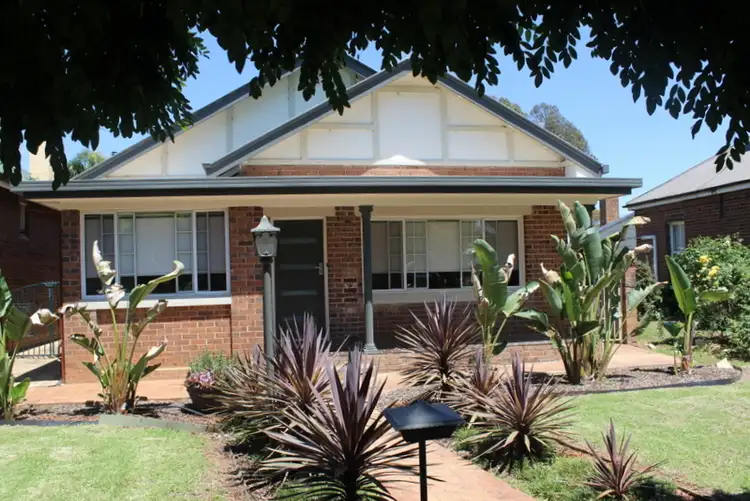 146 Crowley Street, Temora NSW 2666