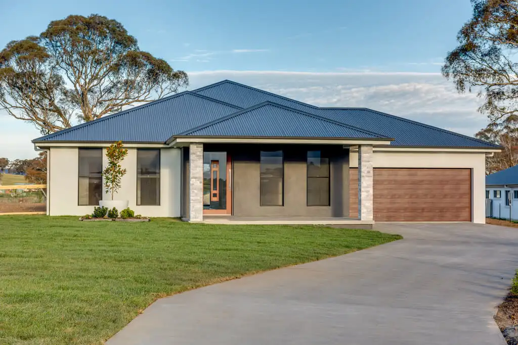 Main view of Homely house listing, 7 Little Close, Goulburn NSW 2580