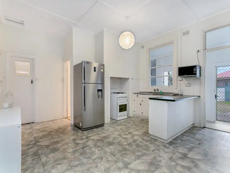 15 Sandville Avenue, Broadview SA 5083