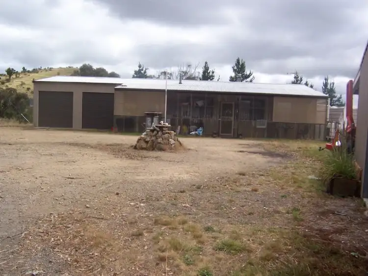 8 Glencott Rd, Goulburn NSW 2580