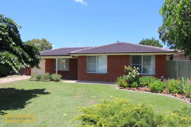 6 Willman Place, South Bathurst NSW 2795