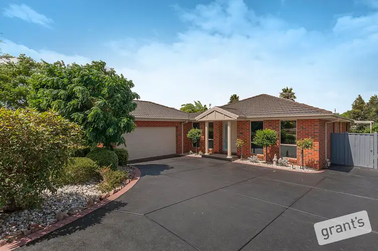 52 Edgbaston Circuit, Berwick VIC 3806