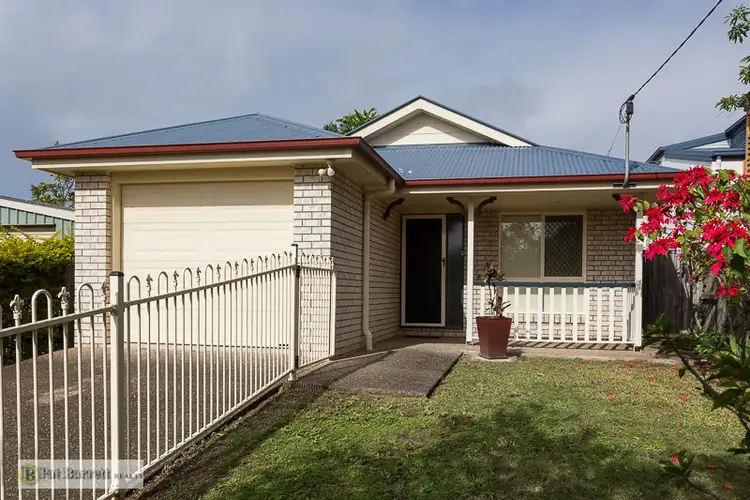 6 Station Street, Wellington Point QLD 4160