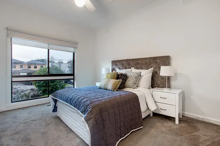 Sixth view of Homely house listing, 25 Loeman Street, Strathmore VIC 3041