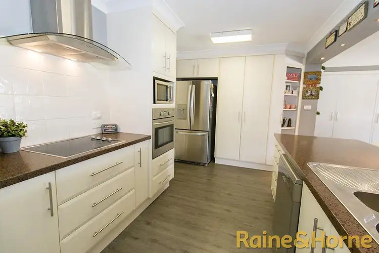 4 Nona Place, Dubbo NSW 2830