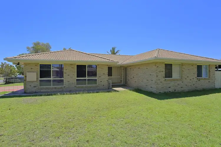 58 Moolyyir Street, Urangan QLD 4655
