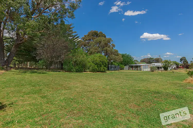 Fifth view of Homely house listing, 38 Railway Avenue, Tynong VIC 3813