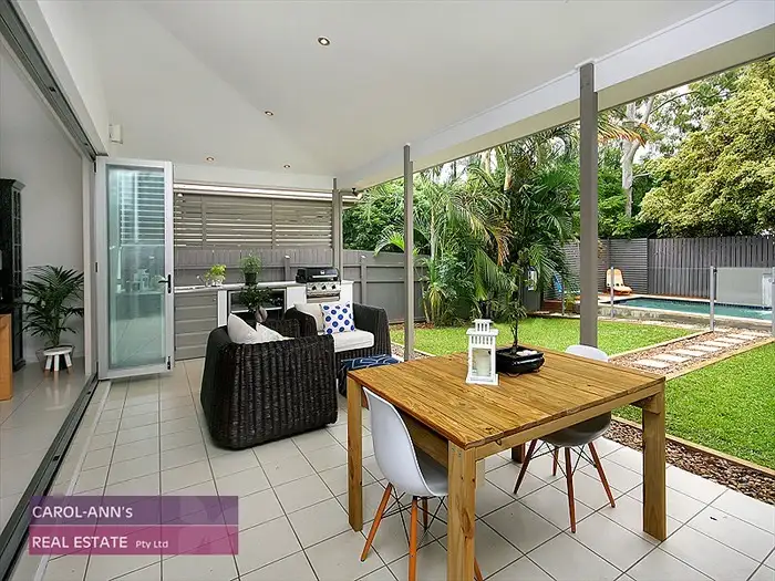 Main view of Homely house listing, 10 Sphinx St, Balmoral QLD 4171