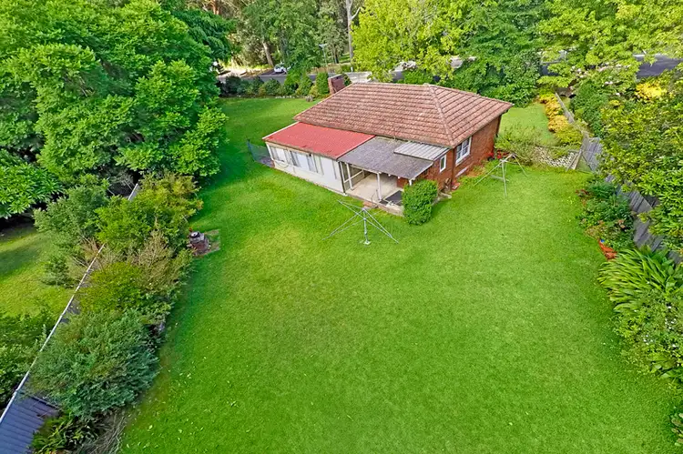 1 Lofberg Road, West Pymble NSW 2073